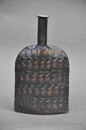 č.V5, Váza zlatí koníci, v=30cm, cena 4500Kč